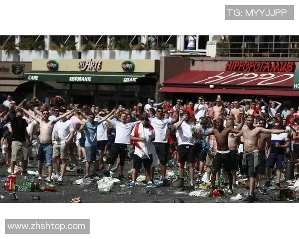 足球明星在赛场上遭遇种族歧视事件引发社会广泛关注与讨论